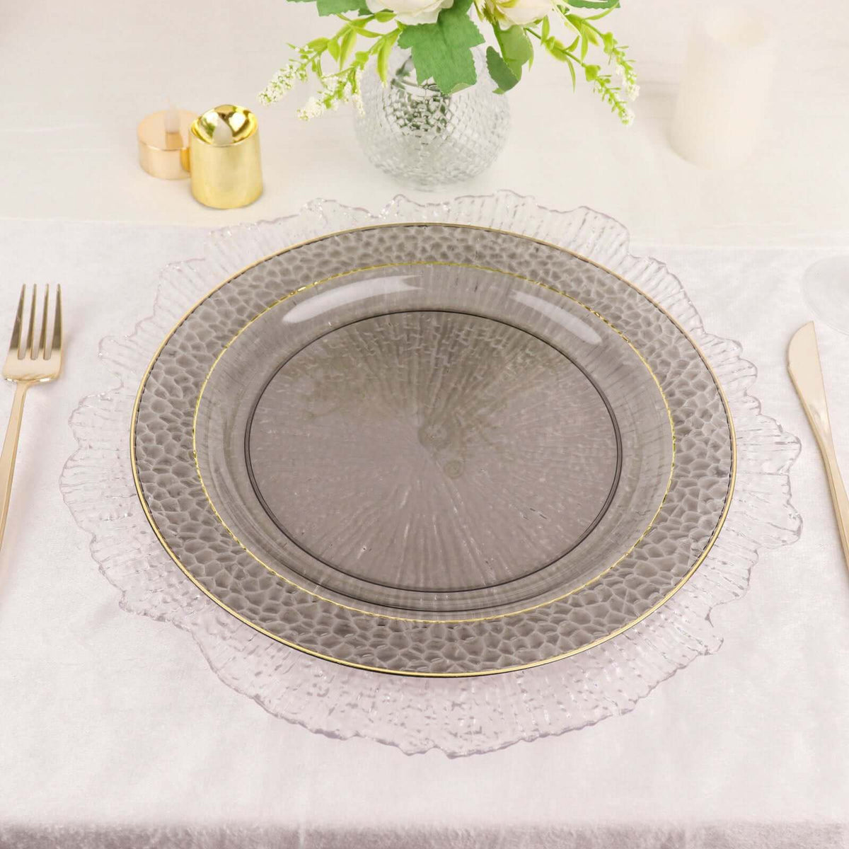 10-Pack Plastic 10" Round Dinner Plates in Opaque Black Hammered Design with Gold Rim - Disposable Party Plates for Chic Banquets & Special Occasions