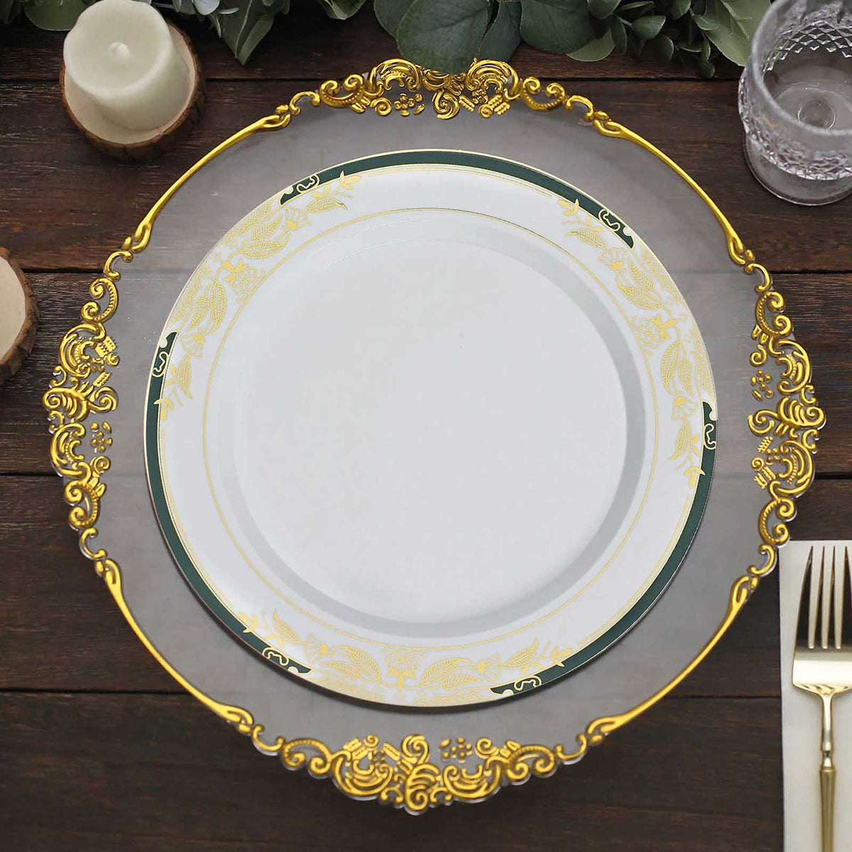 10-Pack Plastic 10" Round Dinner Plates in White with Hunter Emerald Green Rim for Events