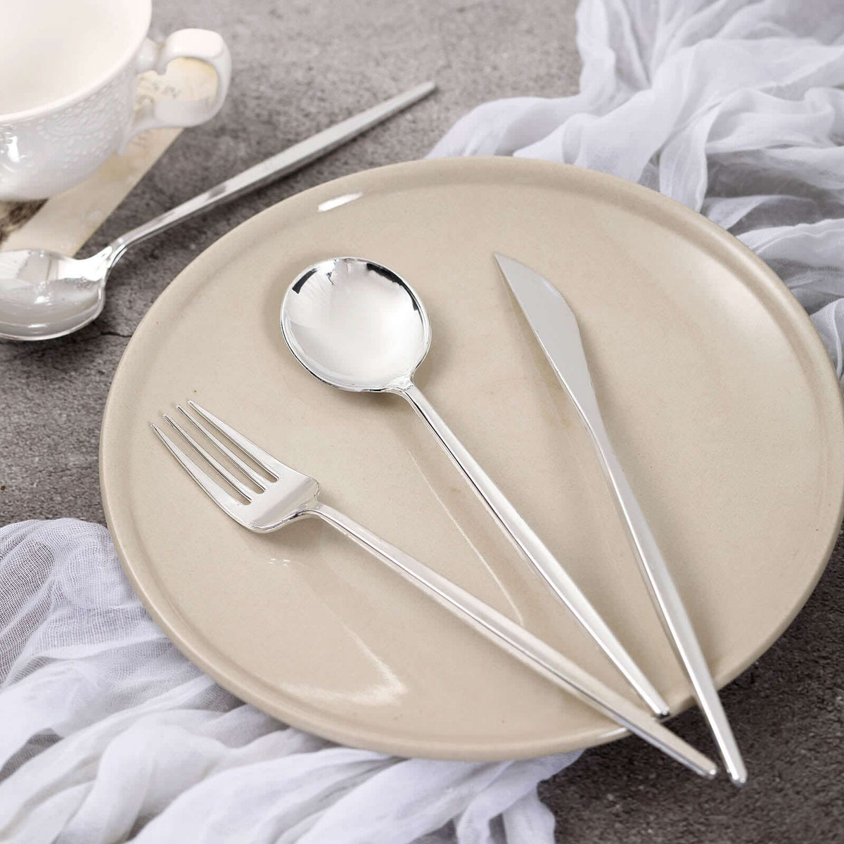 24-Pack Plastic Flatware Set with Sleek Modern Design Silver - Premium Disposable Silverware 8"