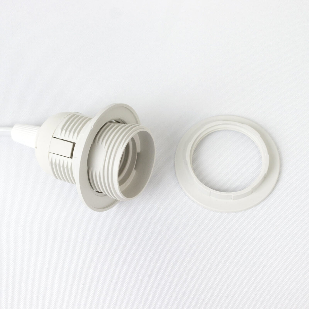 3 Pack E27 Light Socket with 6ft Plug-in Cord, On/Off Switch, 150W Max, US Plug, White – Ideal for Pendant Lights, Workspaces, Kitchen, and Home Lighting