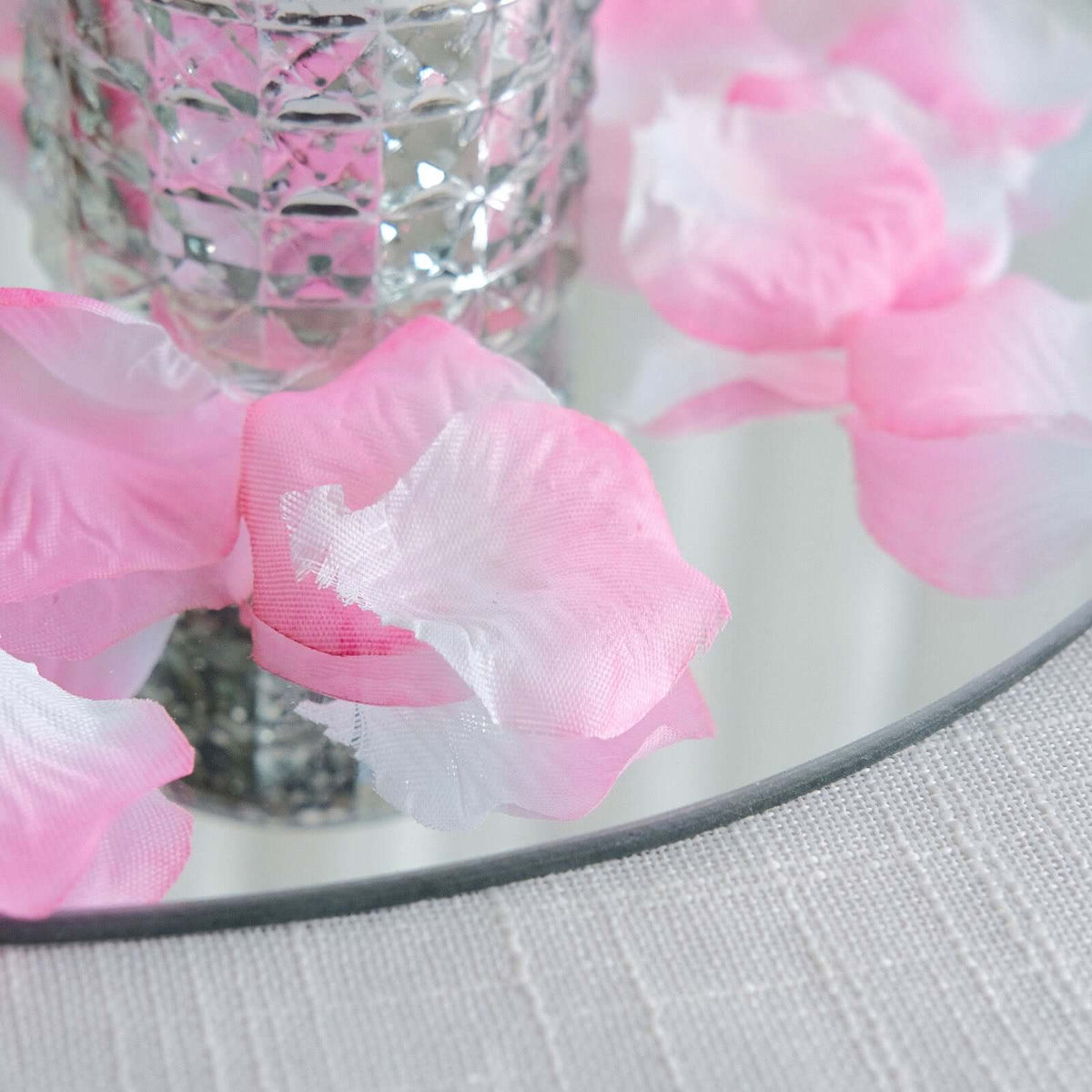 500-Pack Rose Petals Round Design White Pink Silk Confetti - Decorative Scatters for Tables and Floors